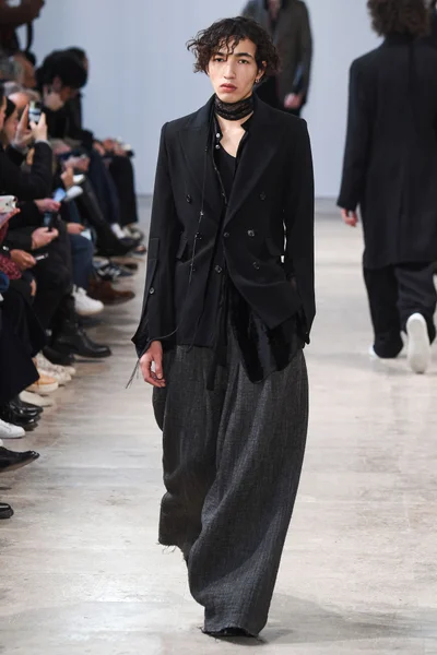 Look 13